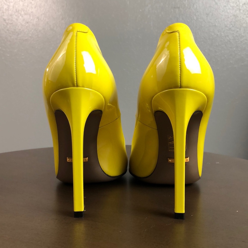 Gucci Heels - Picture 4 of 8